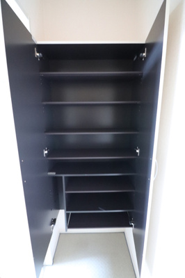 【玄関】 | ヴァイセガルテン | きれいな玄関です