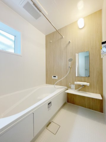 新築戸建・新築建売　飯坂町湯野字毛字【長期優良住宅】湯野小・西根中の浴室|浴室乾燥機付きで雨の日や花粉の時期でも室内干しができるので安心です！