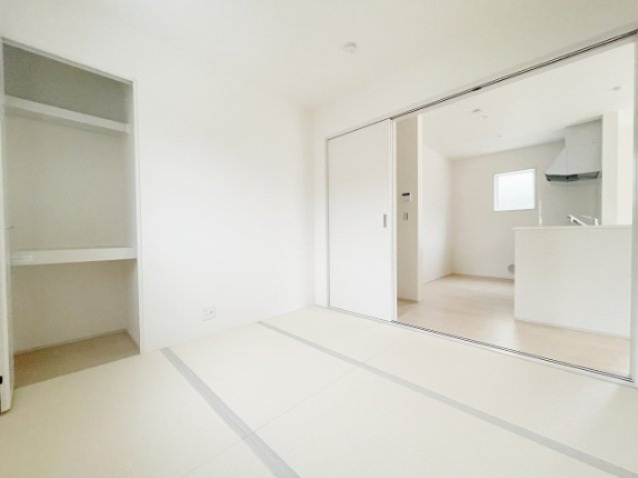 新築戸建・新築建売　飯坂町湯野字毛字【長期優良住宅】湯野小・西根中の和室|足触りの良い畳はお子様のお昼寝スペースとして大人気です♪