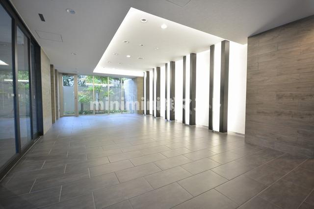 ディクス福島レジデンスのエントランス