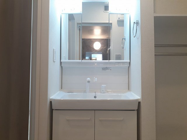 【洗面所】