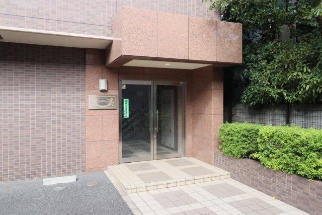 杉並区阿佐谷北４丁目の賃貸マンションのエントランス