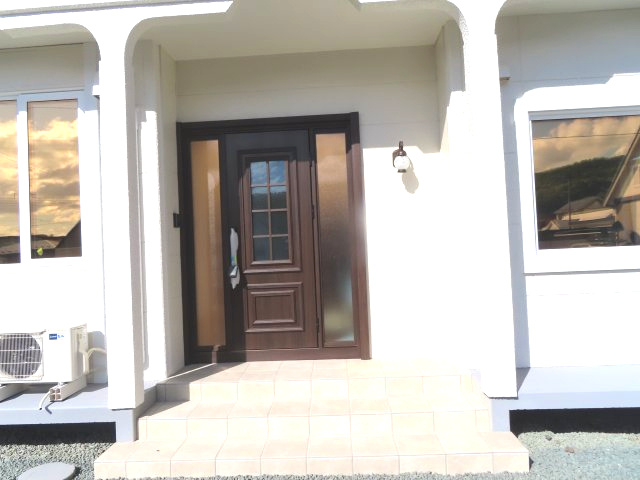 【玄関】 | 北見市北央町１１０番地１０３、１１０番地１０２　平家建中古売家