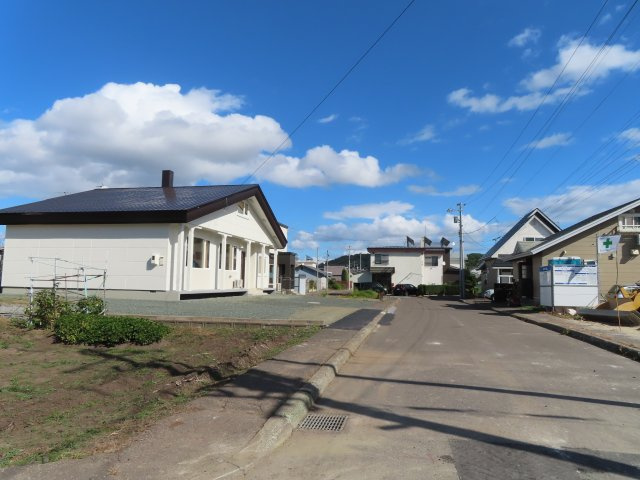 【前面道路含む現地写真】 | 北見市北央町１１０番地１０３、１１０番地１０２　平家建中古売家