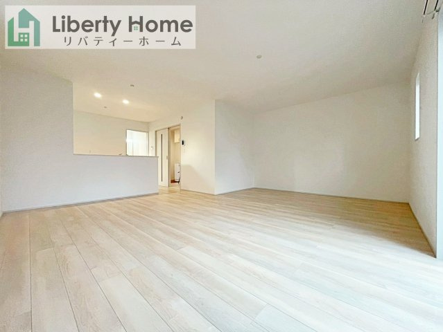 守谷市薬師台7丁目　新築戸建　A号棟の居間・リビング