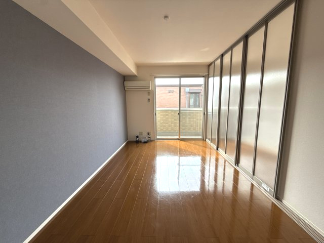 ウィステリアコートの居間・リビング