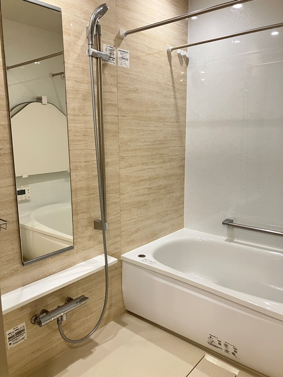 プラウド青葉台の浴室