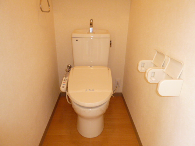 プロスペリティーのトイレ|温水洗浄便座