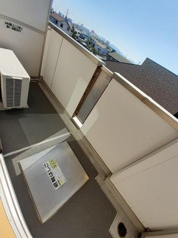 トラッド美里Ｂのバルコニー