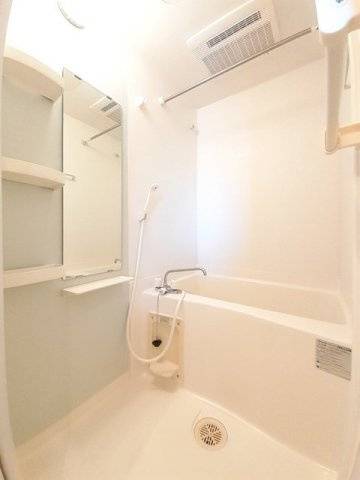 トラッド美里Ｂの浴室