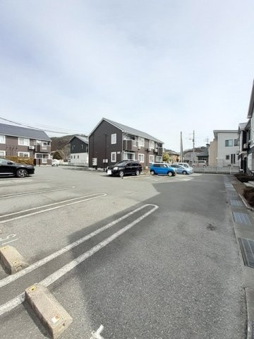 ＭｅｒｕＲｏｓｅ　Ⅲの駐車場