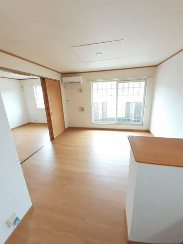 サンパティークの居間・リビング