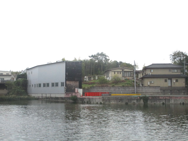 堺市美原区平尾の倉庫の外観