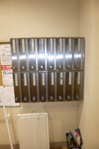 三幸ビルのロビー