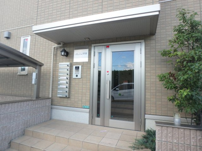 【エントランス】 | Ｂｒａｍａ甲東 | 毎日通るエントランスはこのようになっています