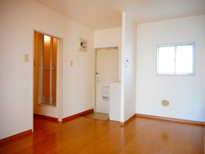 【居間・リビング】 | コーポサンヒルＡ