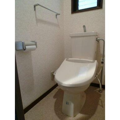 朝日プラザ久留米Ⅱのトイレ|落ち着いたトイレです