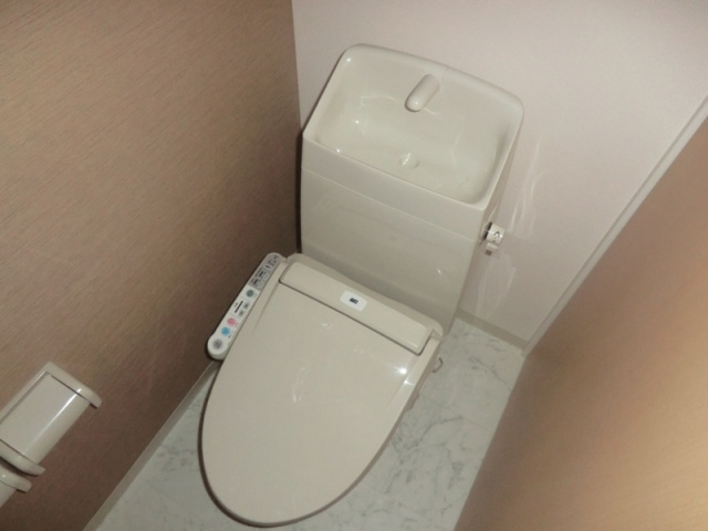 温水洗浄便座完備！