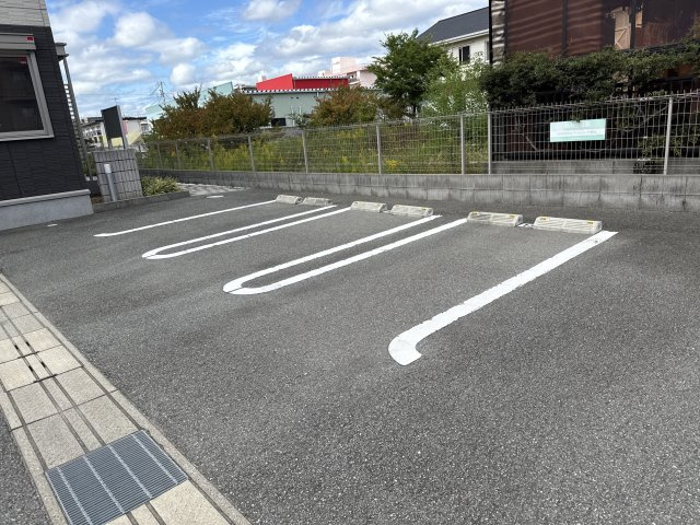 エソラ　ソレーユ田寺東の駐車場