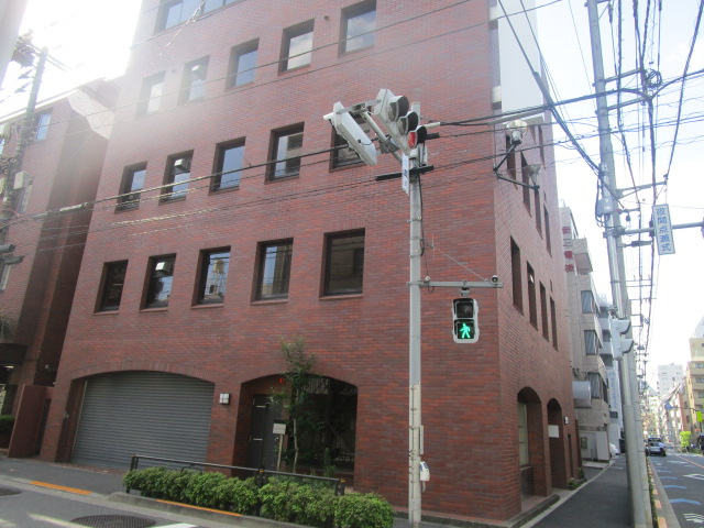 文京区湯島２丁目のビル