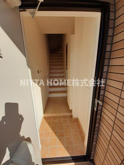 レジデンス愛Ａの玄関|十分なスペースの玄関です◆