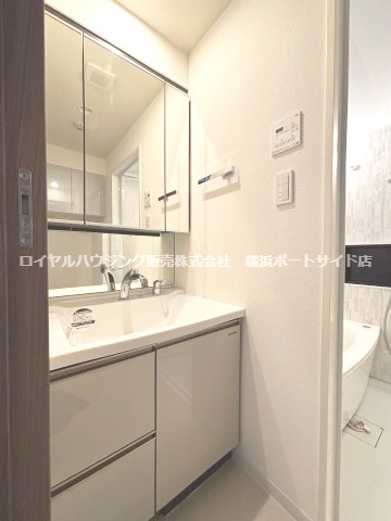 【独立洗面台】