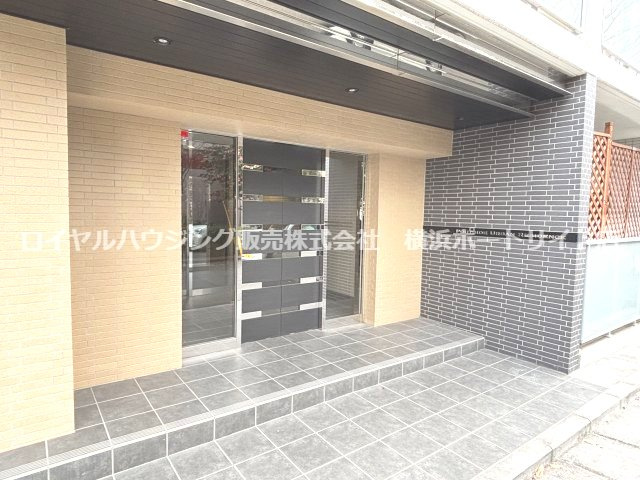 【エントランス】