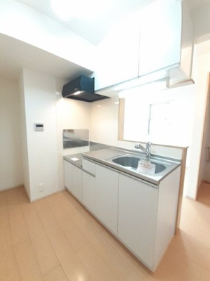 【キッチン】 | サニー・ハイフラット | コンパクトなキッチンで掃除もラクラク