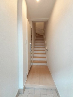 【玄関】 | ホースパークＡ | 落ち着いた玄関です