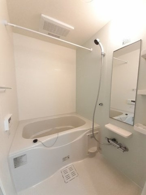 【浴室】 | メゾン・サンリット | 日々の暮らしに欠かせないお風呂です