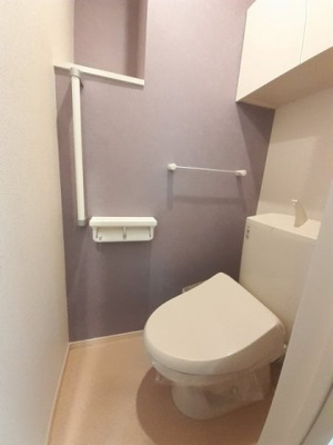 【トイレ】 | ノースカントリーＢ | 落ち着いた色調のトイレです