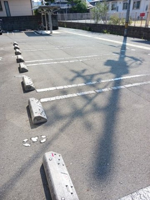 【駐車場】 | シエル | 駐車場があるので、車を買う予定の方も安心です