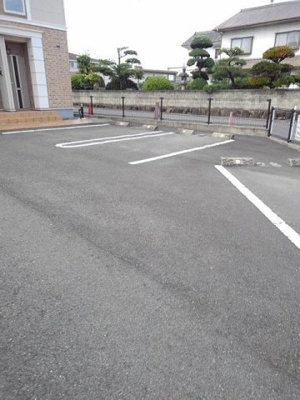 【駐車場】 | ピュアストリーム　Ｃ | 駐車スペースもあります