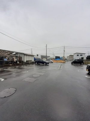 【駐車場】 | リバーサイド紫雲 | 駐車場です