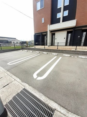 【駐車場】 | ノースカントリーＡ | カースペースがあります