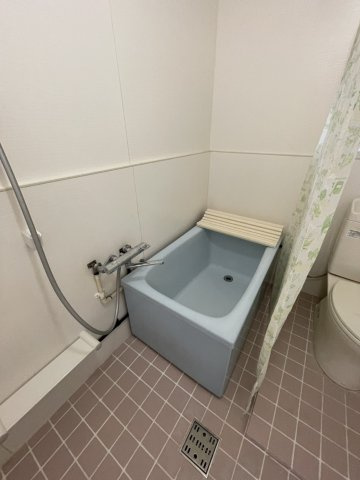 文原ビルの浴室