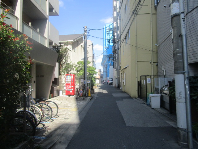 荒川区町屋２丁目の倉庫