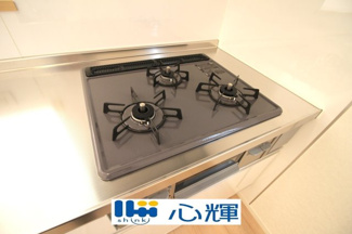 【キッチン】 | クレイドルガーデン山陽小野田市赤崎第２（１号棟） | ガスコンロ（都市ガス用）です。