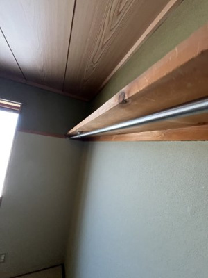 【設備】 | 竹田荘（素泊まり） | 洋服掛け