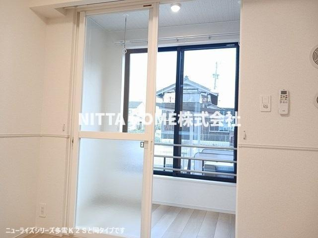 モルゲン・チェーロのバルコニー|【完成イメージ】２．１帖のインナーバルコニーになります◇