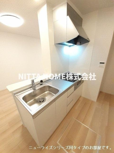 モルゲン・チェーロのキッチン|【完成イメージ】開放的なカウンターキッチンは３口コンロになります◎