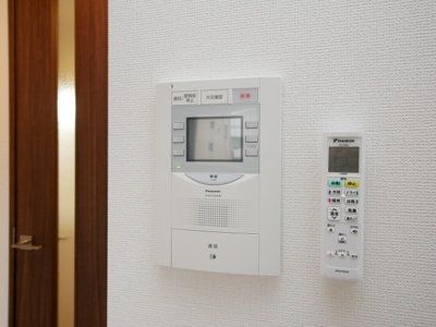 【セキュリティ】 | レオンコンフォート阿波座西 | モニター付きインターホンです