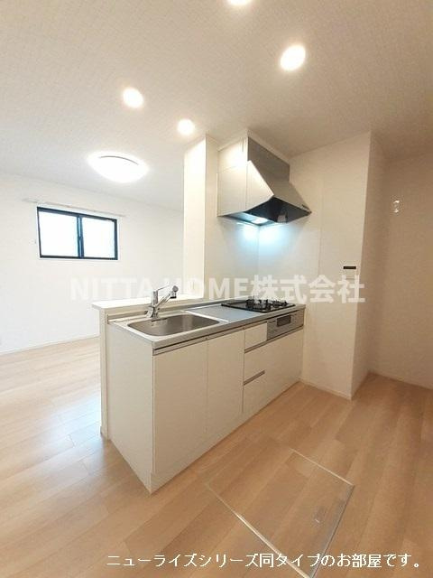 モルゲン・チェーロのキッチン|【完成イメージ】開放的なカウンターキッチンは３口コンロになります◎