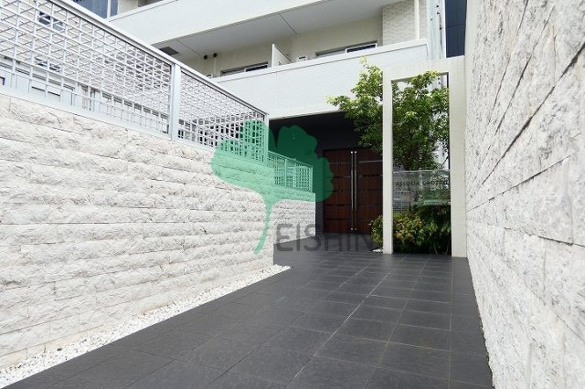 アソシアグロッツォ博多セントラルタワーのエントランス