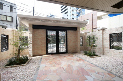 【エントランス】 | プレジオ九条 | ゆとりのあるエントランスです