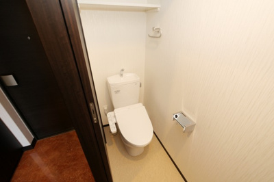 【トイレ】 | プレジオ九条 | ゆったりとした空間のトイレです