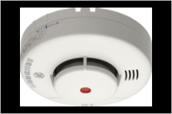 仲介手数料不要　i-passo合志竹迫２期【合志小・合志中】のその他|火災報知器。万が一の火災の警報を女性と男性の声で交互に知らせてくれます。音質など聞き取りやすく改善されたものを採用しました。