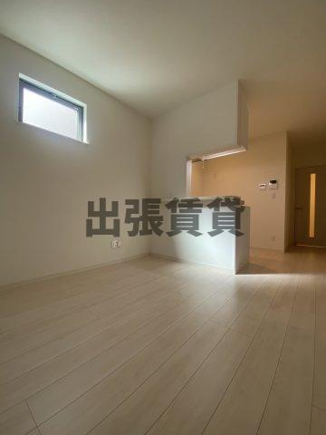 仲介手数料0円！！ベネフィス中小田井の居間・リビング