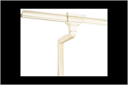 仲介手数料不要　i-passo東区長嶺南６丁目【長嶺小・長嶺中】のその他|雨どい Panasonic。シンプルな箱型形状のため、軒先のラインとうまく調和します。色も外観デザインに合わせて選択していますので家の外観美をくずしません。