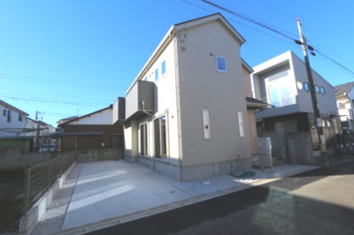 【外観】 | 【Excellent Court】小平市津田町１期 | 充実の設備・仕様：食洗器・浄水器・浴室暖房換気乾燥機・電動シャッター(１Fリビング)・玄関カードキー・宅配ボックス・全窓網戸付き他